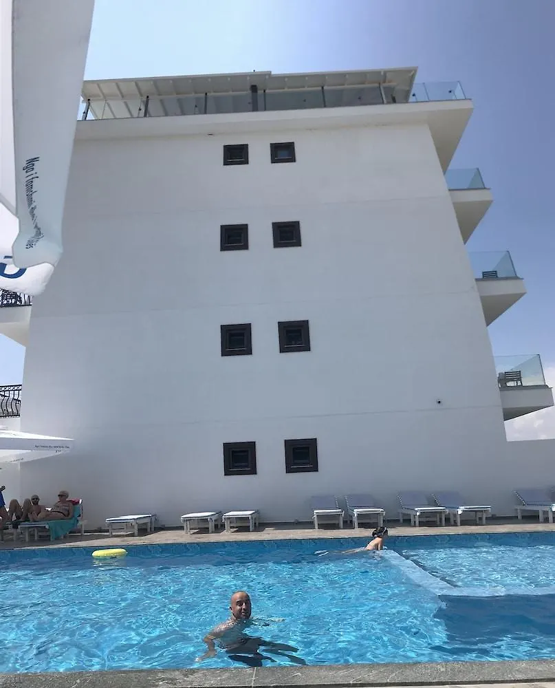 Bianco Hotel Ksamil 4*,